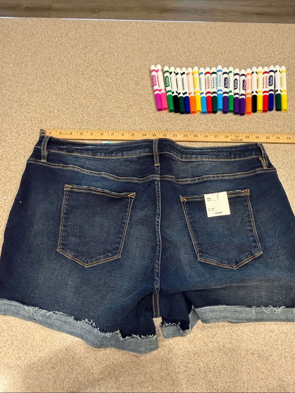 Vigoss Marley, midrise cuff distress short indigo +24W NWT